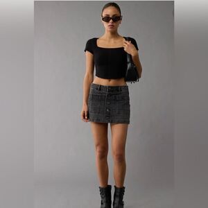 #137 AMERICAN EAGLE OUTFITTERS Knit Cropped Sweater